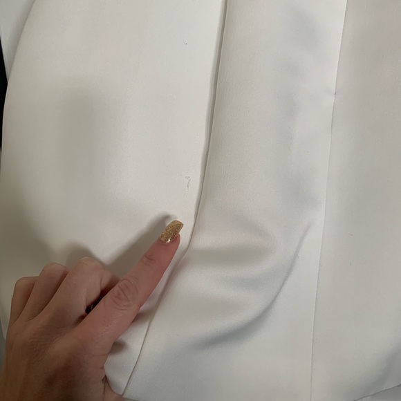 Elliatt Vida Dress - Picture 6 of 6